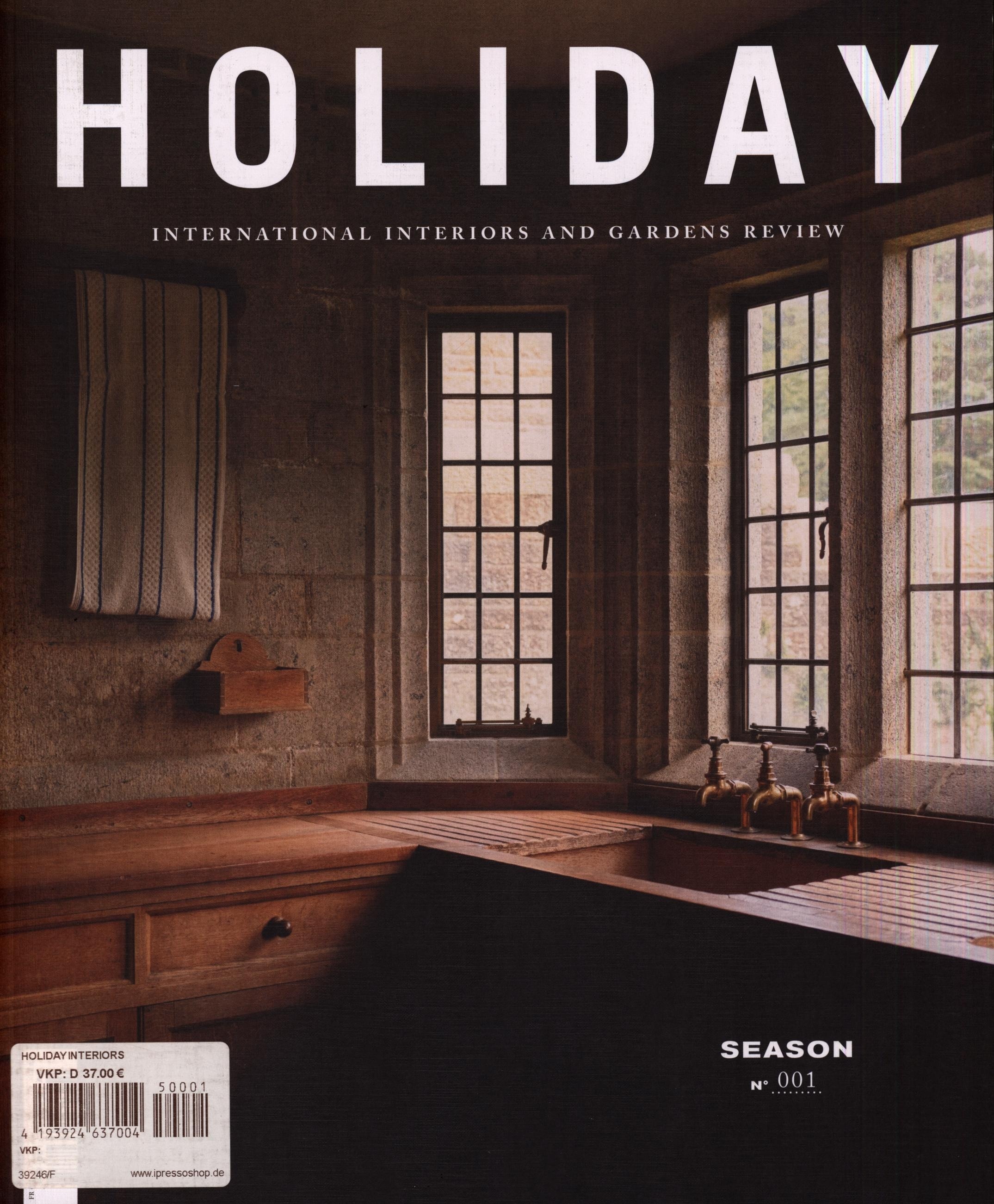 HOLIDAY INTERIORS 1/2025