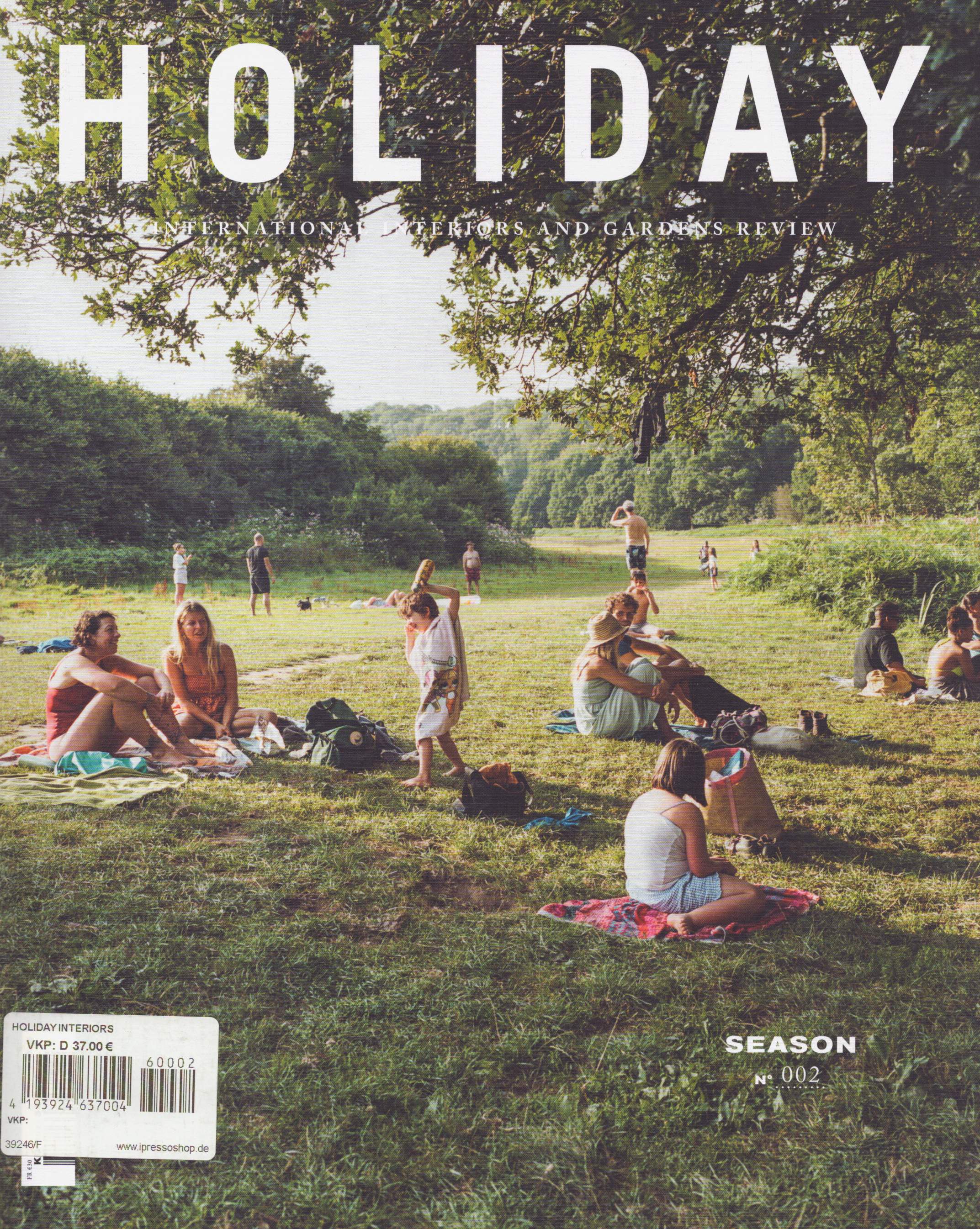 HOLIDAY INTERIORS 2/2026